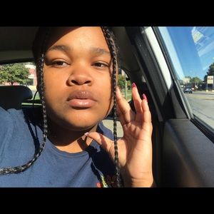 Meet your Posher, Hayley